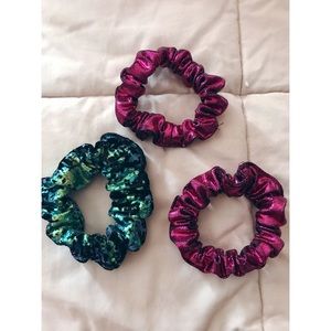 CUTE AND FUN SCRUNCHIES!